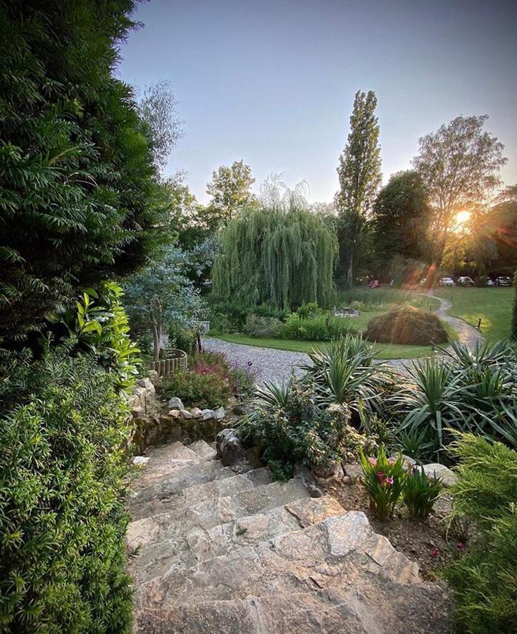 Le Domaine De Gorneton Bed and Breakfast Chasse-sur-Rhône Eksteriør billede