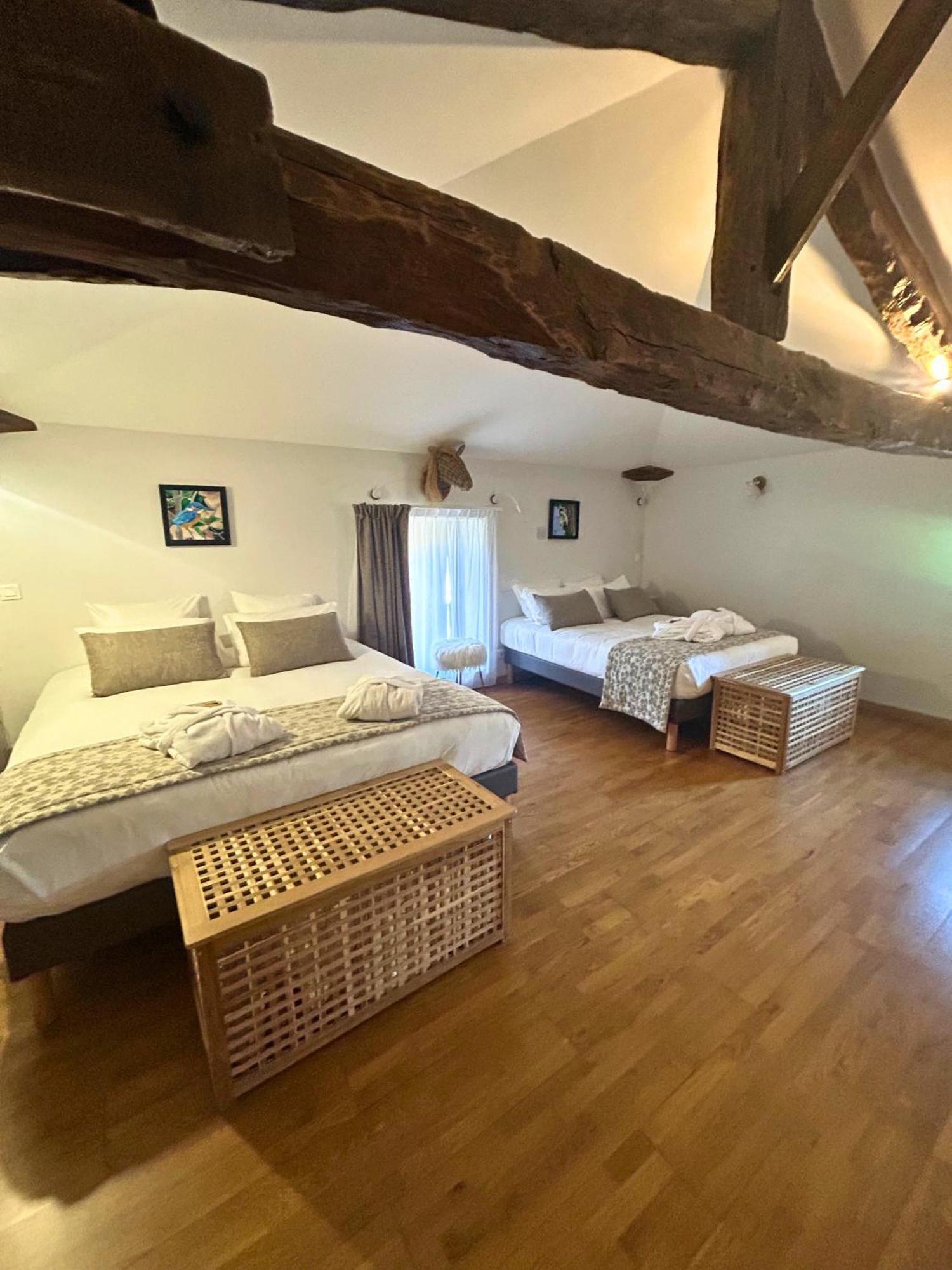 Le Domaine De Gorneton Bed and Breakfast Chasse-sur-Rhône Eksteriør billede