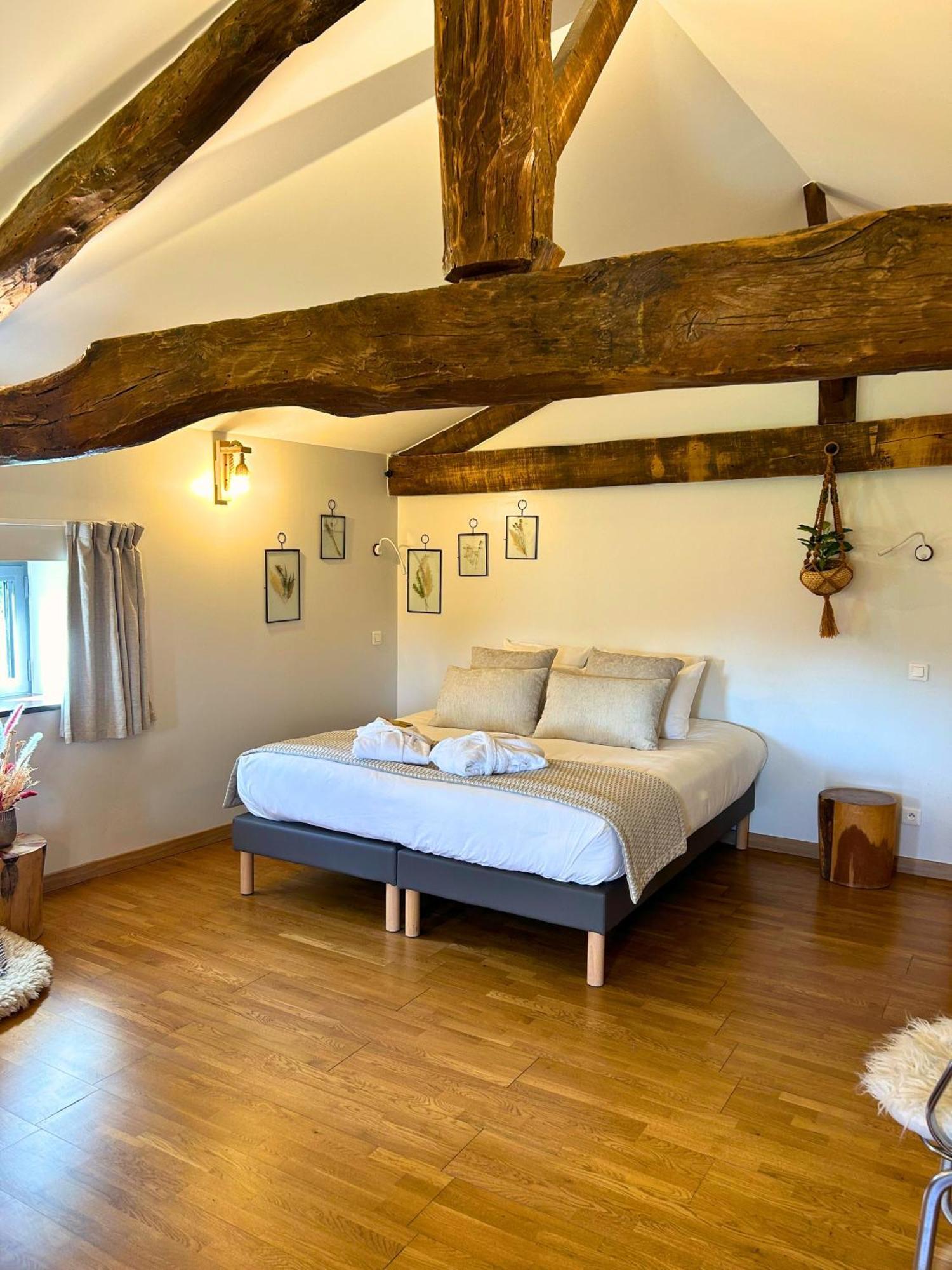 Le Domaine De Gorneton Bed and Breakfast Chasse-sur-Rhône Eksteriør billede